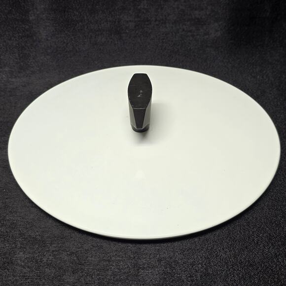 Vintage CorningWare White Casserole Round Dish 2 Qt. Replacement Lid - Picture 4 of 10